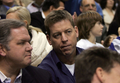 写真は、試合を観戦する元NFLダラス・カウボーイズ（%%Dallas Cowboys%%）のQBトロイ・エイクマン（%%Troy Aikman%%）。(c)AFP/Getty Images Bruce Bennett