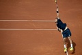 男子テニス、バルセロナ・オープン、シングルス準々決勝。サーブを打つマーティン・クリザン（2018年4月27日撮影）。(c)AFP PHOTO / Josep LAGO