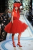 ニューヨーク市内ピエール ホテル（The Pierre Hotel）で開催された「ランバン フォー H&amp;M（Lanvin for H&amp;M）」のオートクチュール・ファッションショー（2010年11月18日撮影）。（c）AFP/Getty Images/Jamie McCarthy