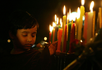 インド爆弾テロ、ヒンズー右派らが抗議ストライキ