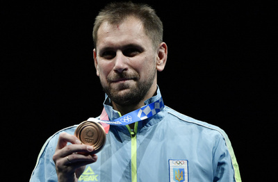 ウクライナのフェンシング選手 ロシア勢との対戦避け棄権