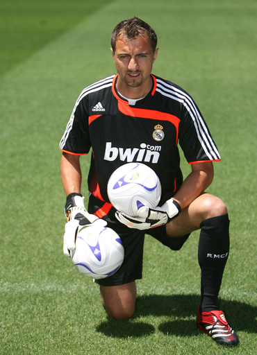 レアル・マドリード デュデクの入団発表