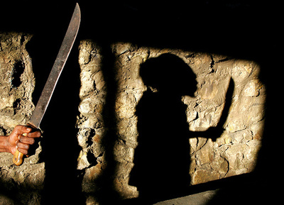 パプアニューギニアでまた「魔女狩り」、女性2人が首はねられる