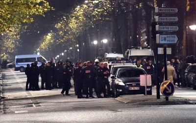 仏北部で立てこもり事件、容疑者1人死亡