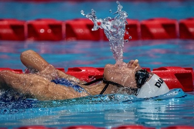 【今日の1枚】それぞれの泳法で切磋琢磨、パラ競泳