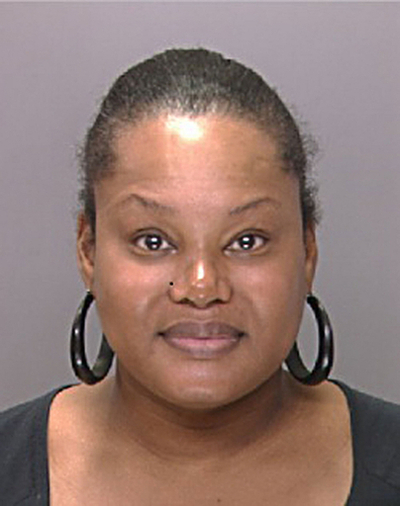 違法豊尻手術で「ブラック・マダム」を逮捕、前年に英女学生が死亡 米国