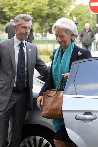 ラガルドIMF専務理事、職権乱用疑惑で事情聴取