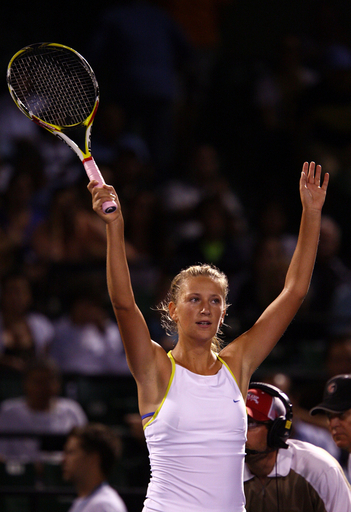 アザレンカがベスト4進出、ソニー・エリクソン・オープン