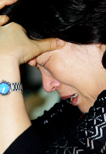 アフガンのドイツ人拉致、タリバンが1人の生存を発表