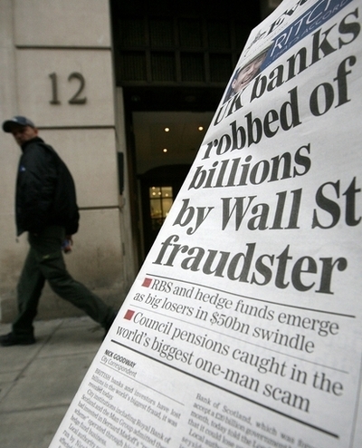 破滅を運命づけられた詐欺の手法「ポンジ・スキーム」