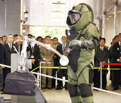 G8サミットに向け、都内で対テロ訓練