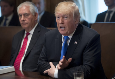 米国務長官、トランプ大統領の精神状態を擁護 暴露本発売を受け