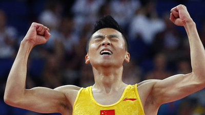 董棟が金メダルを獲得、男子トランポリン