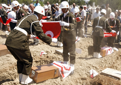 30年前の行方不明者、身元が特定され埋葬