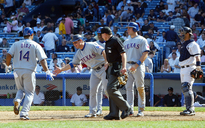 ＜07MLB＞レンジャーズ ヤンキースに快勝 - 米国