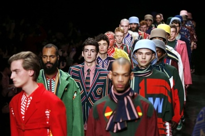 ＜14/15年秋冬パリ・メンズコレクション＞ウォルター・ヴァン・ベイレンドンク