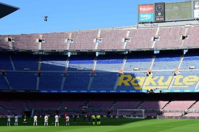 バルサやナポリがマラドーナ氏追悼 古巣がそろって勝利