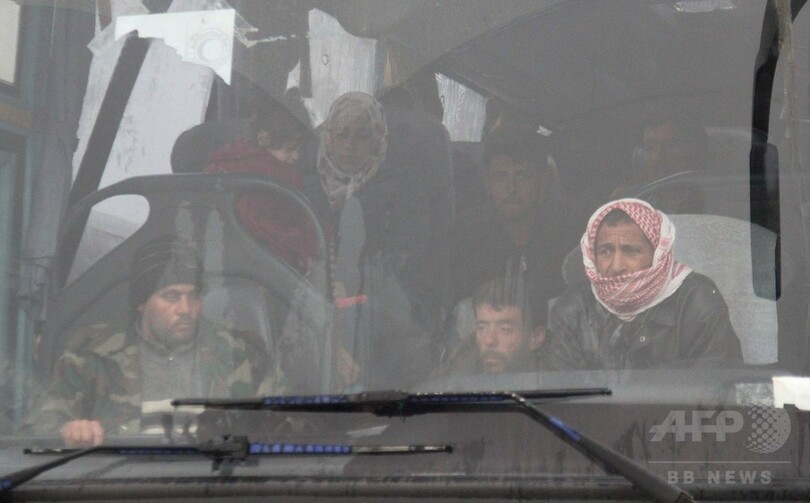 孤立したシリア4自治体から住民ら退避開始、カタールとイランが仲介