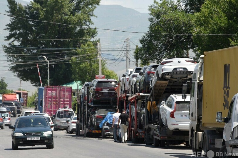 ロシア向け中古車を再輸出 アルメニア、制裁逃れの拠点に