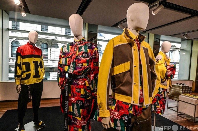 伊高級車メーカー、フェラーリ 初のファッションコレクション