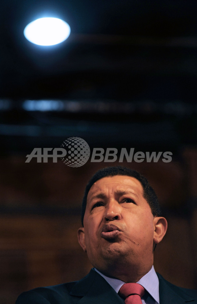 「クリスマスはプレゼント控えて建国の英雄の話を」、チャベス大統領