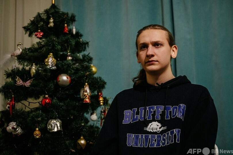 痛み抱え生きるウクライナの若者 侵攻開始から1年