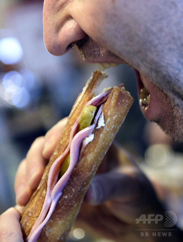 仏国民、バーガーの魅力に敗北… 販売数が定番サンド抜く