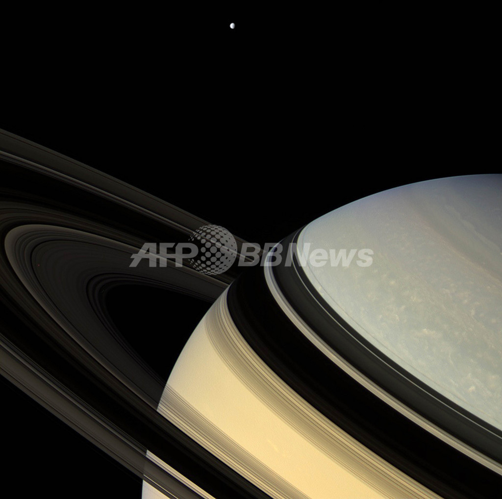 NASA、土星の環の画像を公開 - 米国 写真4枚 国際ニュース：AFPBB News