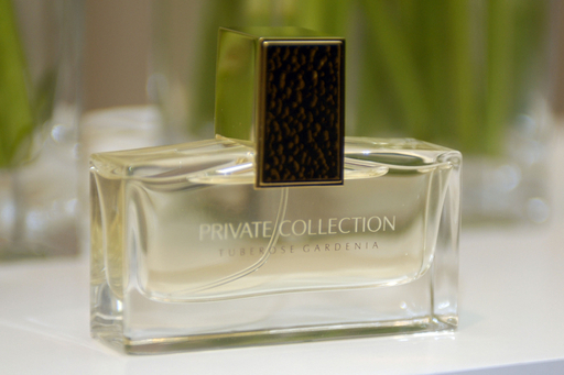 エスティローダー、「Tuberose Gardenia Private Collection」を発表
