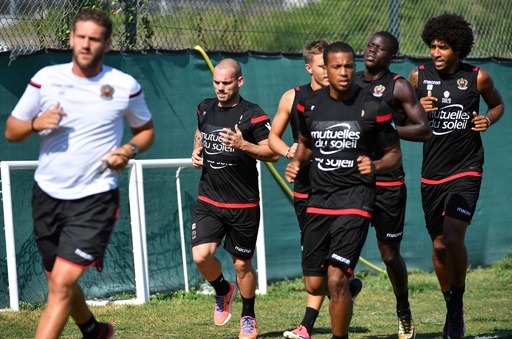 ニースがオランダ代表スナイデルを獲得 欧州clプレーオフに弾み 写真4枚 国際ニュース Afpbb News