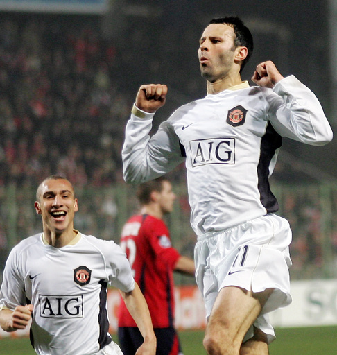 マンチェスター・ユナイテッドのギグスが通算1000試合出場達成 写真35