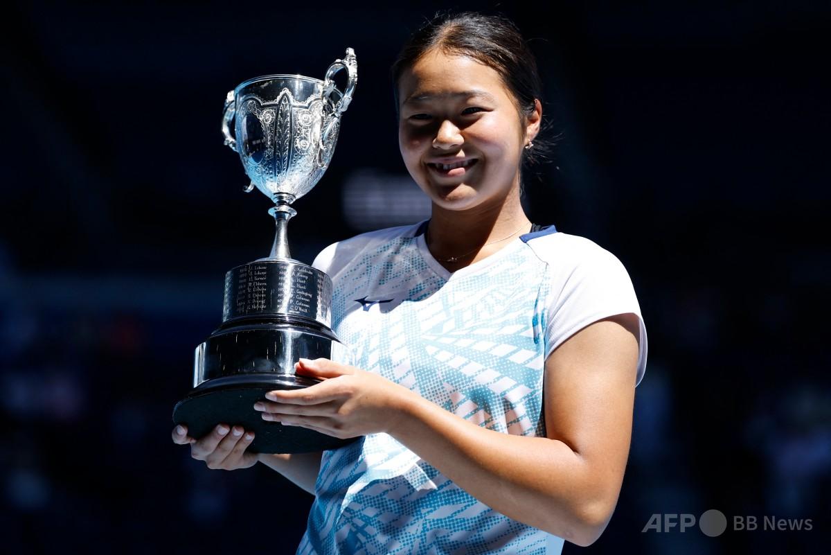 園部八奏が全豪OPジュニア優勝 女子テニス 写真9枚 国際ニュース
