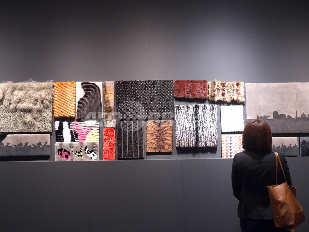 フェンディ世界巡回展「FENDI-UN ART AUTRE」、3日から