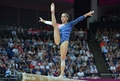 ロンドン五輪は7日、ノース・グリニッジ・アリーナ（North Greenwich Arena）で体操女子種目別の平均台決勝が行われ、米国のアレクサンドラ・レイズマン（Alexandra Raisman）が15.066点で銅メダルを獲得した。

演技に臨む米国のアレクサンドラ・レイズマン（2012年8月7日撮影）。(c)AFP/BEN STANSALL