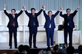自民党の（左から）岸田文雄氏、安倍晋三首相、菅義偉官房長官、石破茂氏（2020年9月14日撮影）。(c)Eugene Hoshiko / POOL / AFP