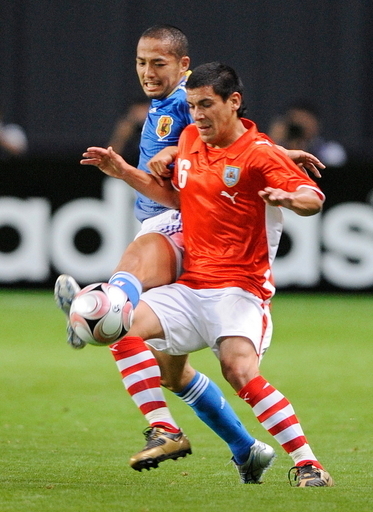 日本 親善試合でウルグアイに敗れる