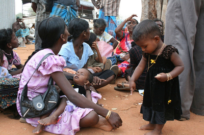 スリランカ軍、LTTE支配地域への重火器使用停止を宣言