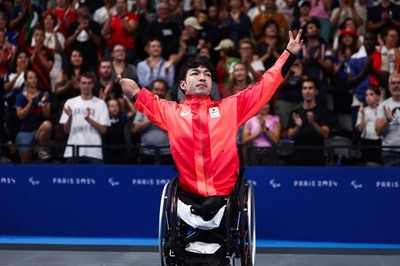 鈴木孝幸がパリ・パラ日本勢初の金 男子50m平泳ぎ