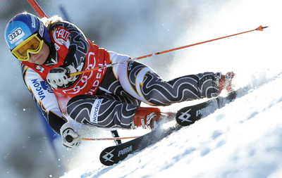 ポウティアイネンが女子大回転開幕戦を制す