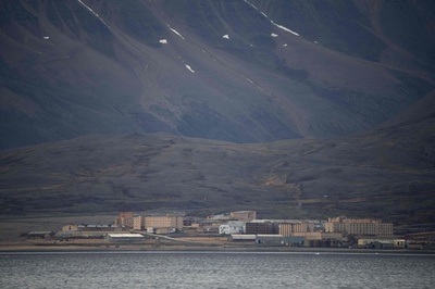 旧ソ連の前哨基地、ロシア覇権の足掛かり ノルウェー北極圏