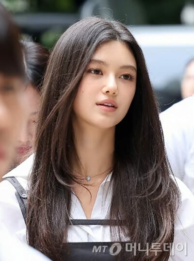 韓流NewJeans「脱退」のダニエル、中国SNSを開設…海外活動の再始動への兆しか