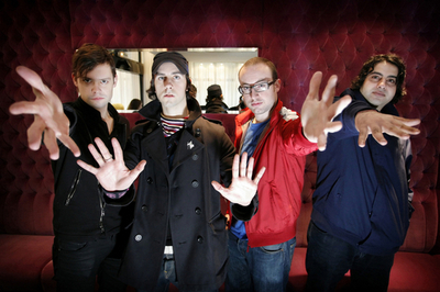 マキシモ・パークがパリのホテルに現れる - フランス