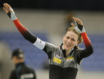 グローブス 女子3000メートルで優勝