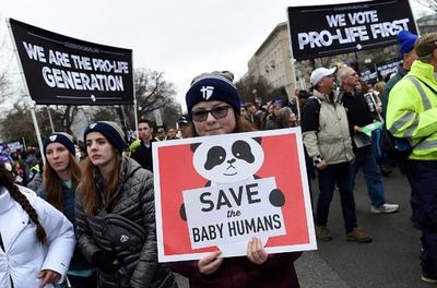 米アーカンソー州、中絶ほぼ全面禁止に