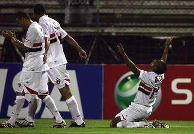 ＜サッカー 07リベルタドーレス杯南米選手権＞サンパウロFC アリアンサ・リマを降しグループ首位に浮上 - ペルー