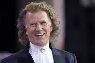 アンドレ・リュウ氏への児童深夜演奏に関する罰金命令を却下、蘭裁判所
