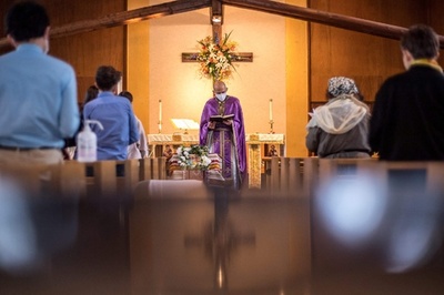 ウクライナ正教会、都内で「枝の主日」の礼拝