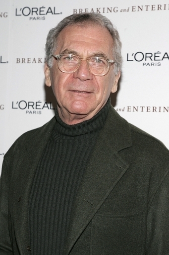 シドニー・ポラックがブッシュvsゴア大統領選のTV映画を監督 - 米国