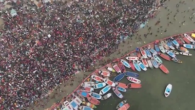 動画:人類最大の集い、ヒンズー教大祭「クンブメーラ」 インド