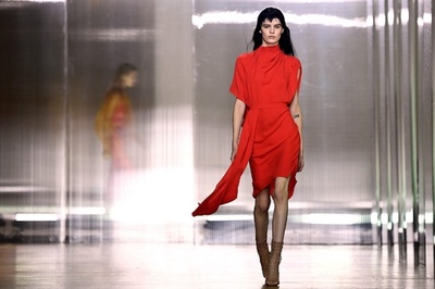 「ポワレ」19年春夏コレクション発表